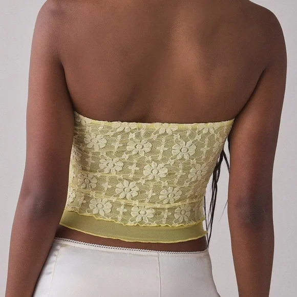 Urban Outfitters Kimchi Blue Kori Strapless Floral Lace Crop Top in Yellow, XL - Picture 3 of 13